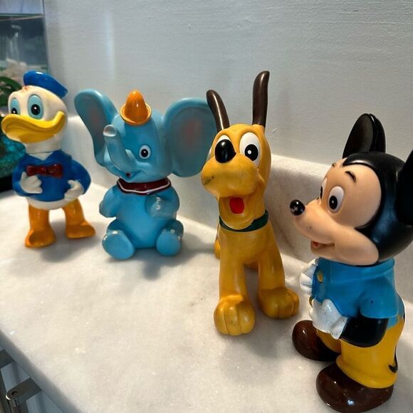 Lot Of 4 Vtg Walt Disney Mickey Donald Pluto & Dumbo Vinyl Squeaky Toys Small - Picture 7 of 10